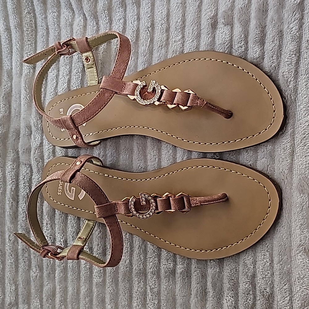 Guess Sandals rose gold/beige with Gold Accents and rhinestones